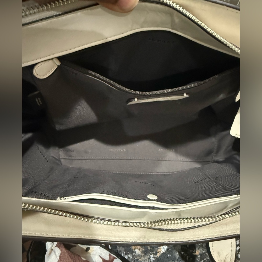 COACH 2018 Swagger 27 Carryall
Color- Chalk EUC - Picture 7 of 14